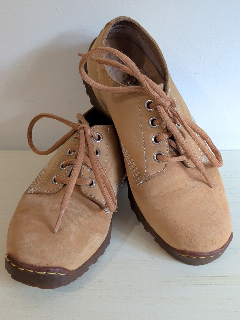 Dr. Martens Nubuck Leather Lace-Up Oxfords Size 37